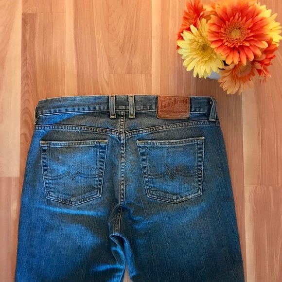 Lucky Jeans Size 2 - Picture 5 of 5
